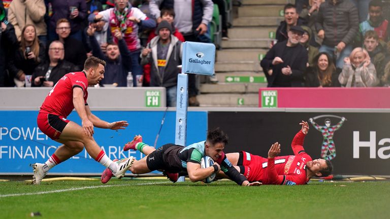 Cadan Murley scores a second try for Quins